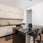 Exclusive Soho Center With Pool And Terrace Apartment