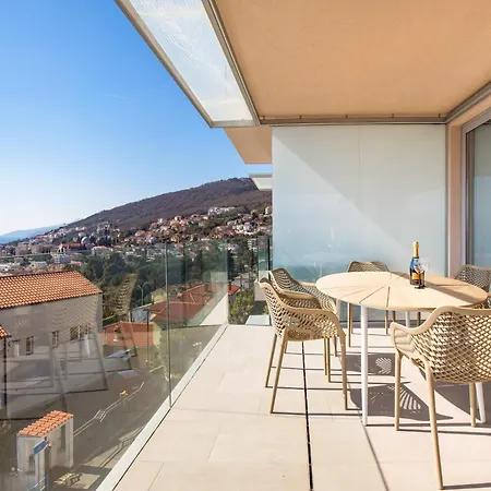 Exclusive Soho Center With Pool And Terrace Appartamento